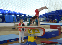 Bakıda qadın idman gimnastikası üzrə akrobatların çoxnövçülükdə çıxışı başlayıb. Azərbaycan, 4 dekabr 2015